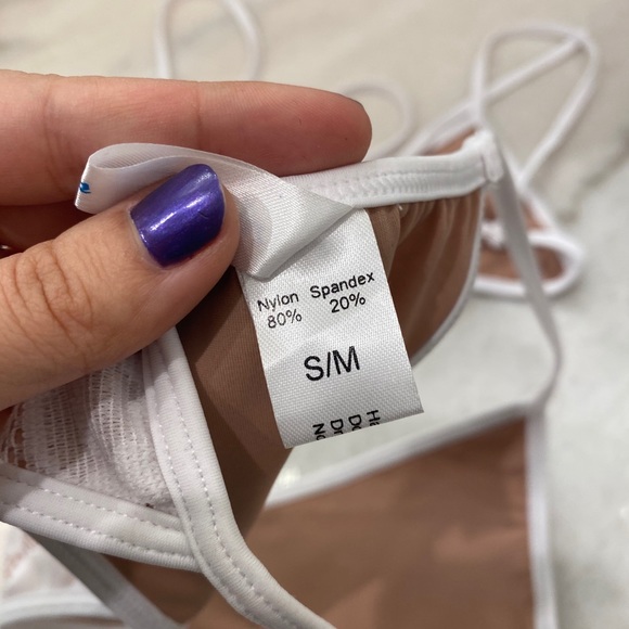 Andi Bagus Ava bikini - Picture 5 of 5